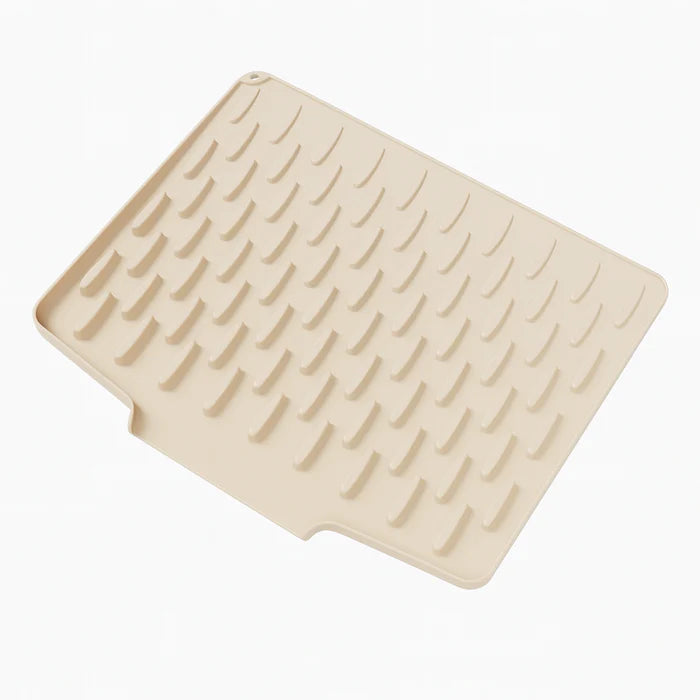 QuickDrain – Silikonmatta som skyddar ytor och låter vatten rinna av snabbt